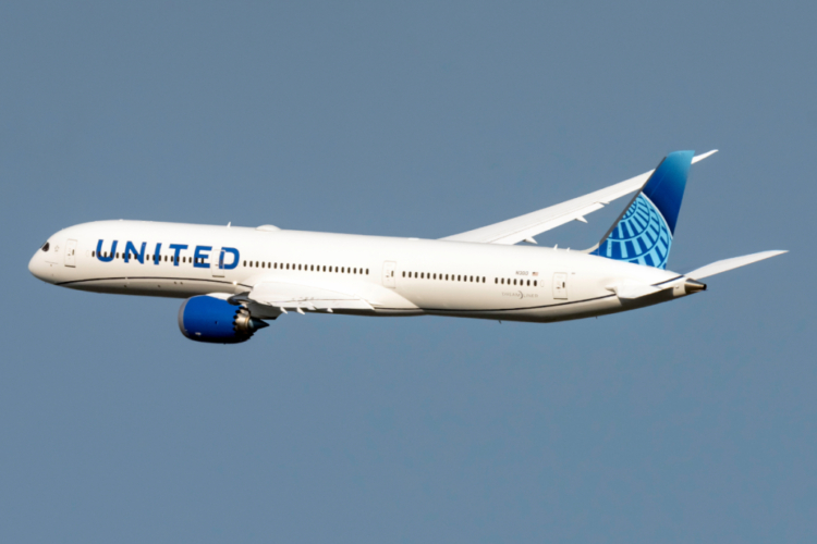 United Adds More Flights Out of Chicago as Turf War With American Heats Up