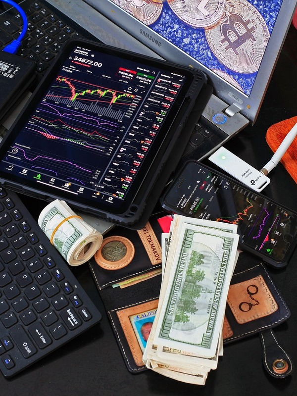 Is This ‘Boring’ Travel Stock Secretly a Power Play?