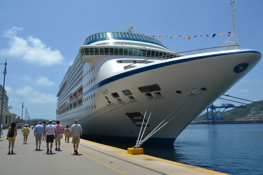 Cambodia’s Sihanoukville Welcomes Tourists Aboard The Luxury Zhao Shang Yi Dun Cruise Ship Of China