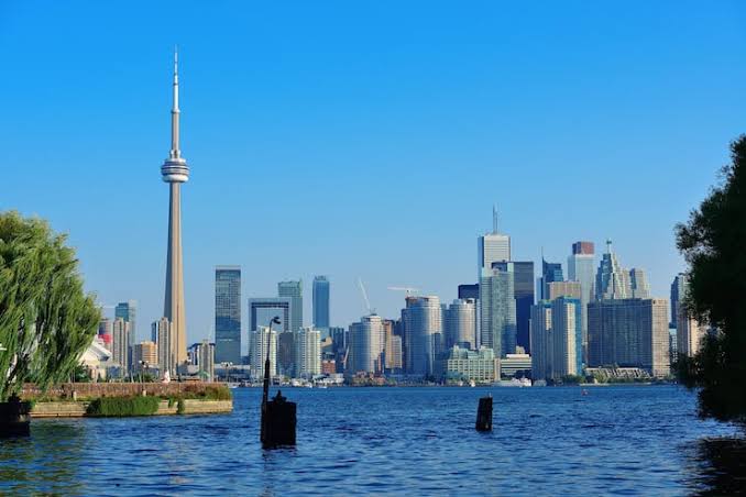 How Canada’s 2026 Travel Tech Revolution Will Redefine Global Tourism: AI, Green Mobility, and Biome...