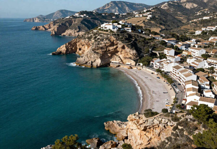 China Joins Thailand, Japan and South Korea in Fueling Spain’s Record-Breaking Tourism Growth in 202...