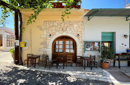 Crete and Apokoronas Take Center Stage in the Popular Travel Series High Road, Low Road in Ireland