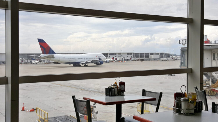 Delta Air Lines Sends Stern Message To Competitor Just A Day Later With New Snowbird Flights At Its ...