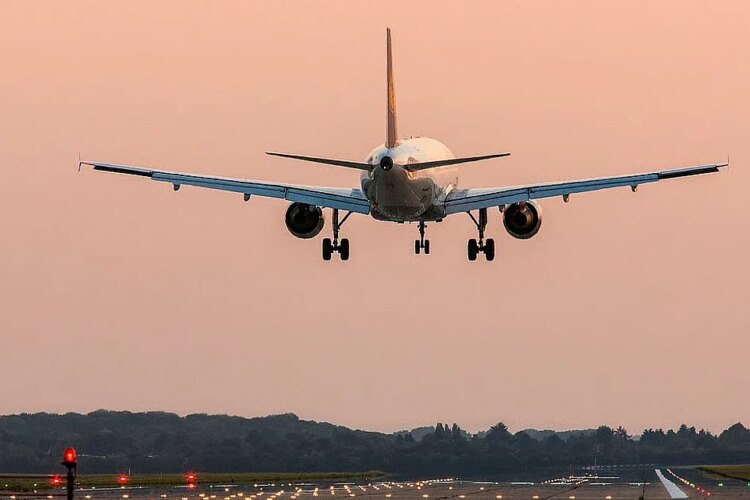 UAE: Flydubai revises flight schedule after Iran airspace closure