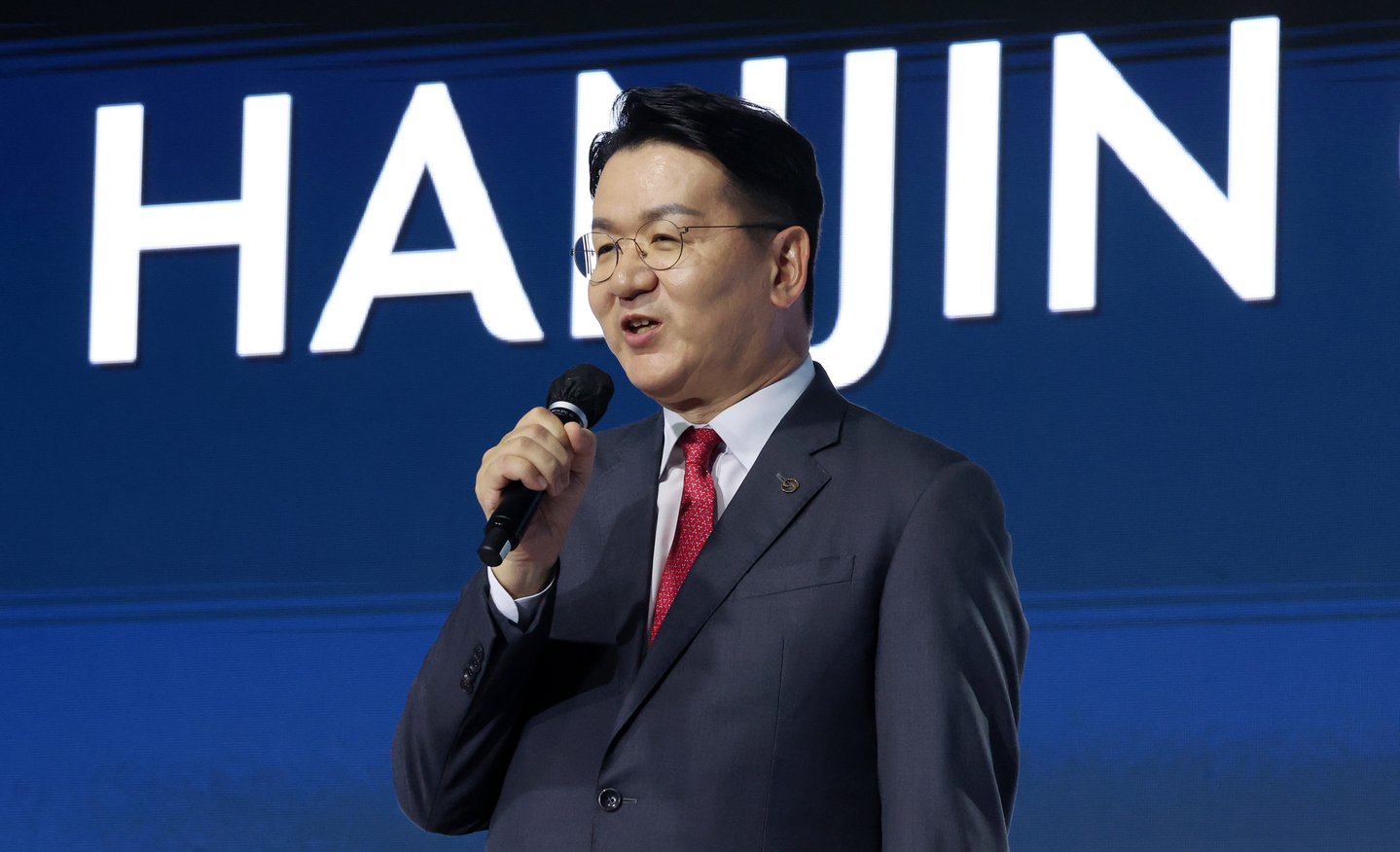 Walter Cho, chairman of Hanjin Group, speaks at the group’s 80th anniversary event at the Grand Hyatt Seoul in central Seoul, on Oct. 23, 2025. [KIM KYOUNG-ROK]