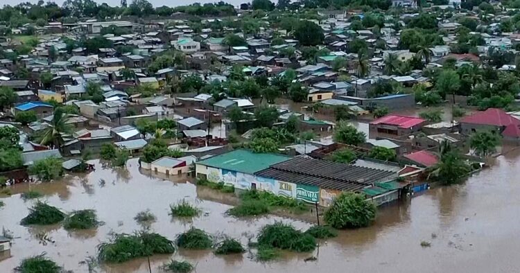 Mozambique expects death toll to rise as search for flood survivors continues