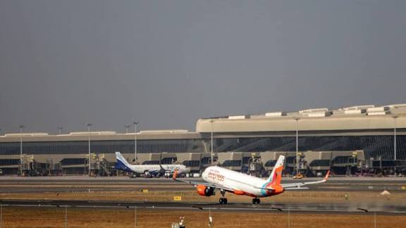 Pakistan’s Ban on Indian Airlines, Aircraft from Its Airspace to Enter 10th Month as Closure Extende...