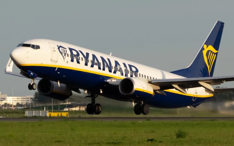 Ryanair Says Free Wi-Fi Is Coming – But Elon Musk’s Starlink Isn’t the Solution Yet