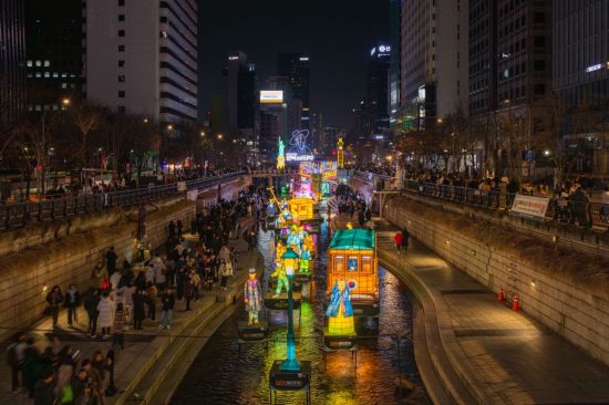 Seoul Tourism Organization Extends Cheonggyecheon Lantern Festival by Two Weeks, Now Ending on the 1...
