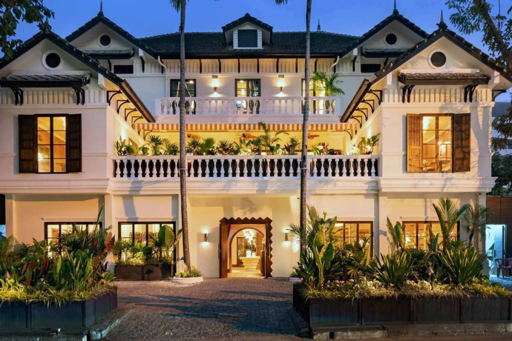 Soho House Saves Go-Private Deal With Last-Minute Funding