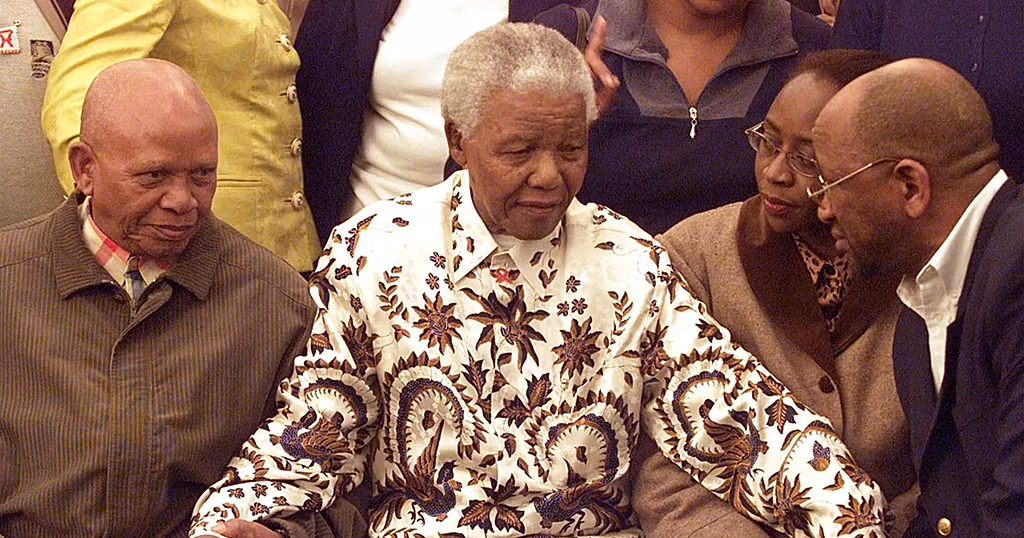 South African court clears sale of Nelson Mandela artefacts
