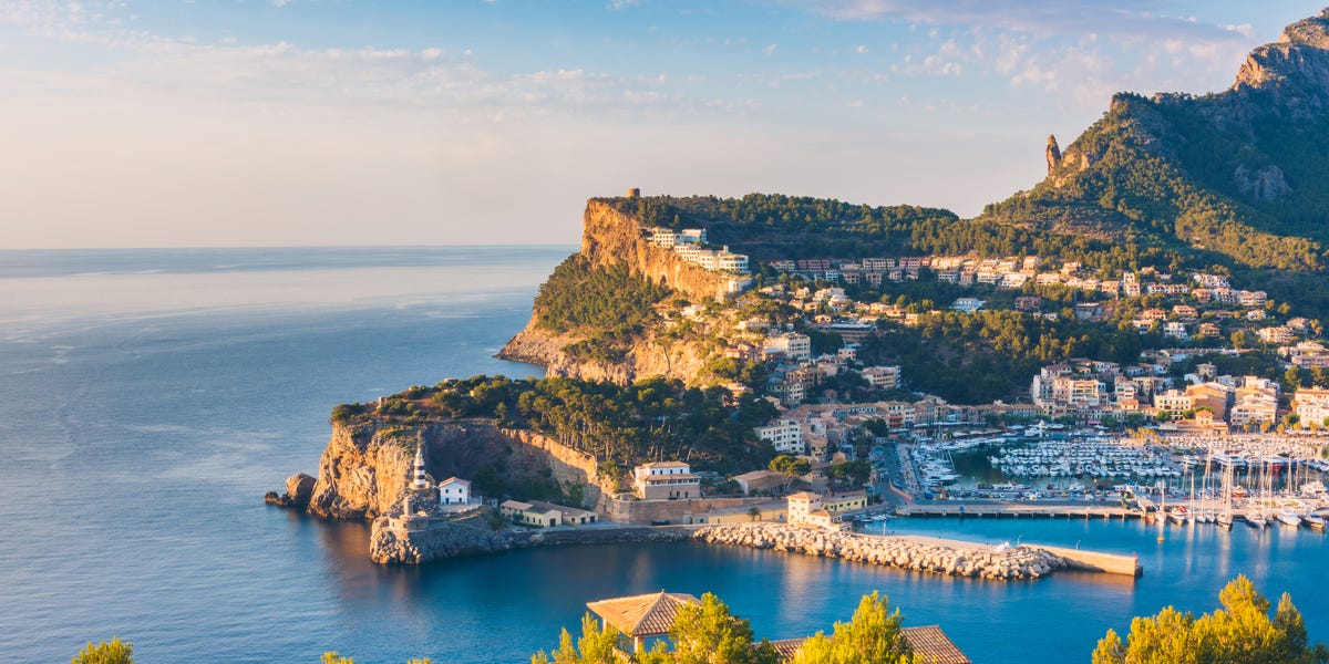 The 6 Biggest Spring Travel Trends of 2026, According to Travel Experts