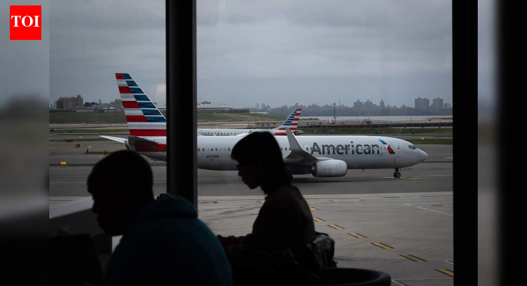 US strikes Venezuela: Hundreds of flights cancelled disrupting Caribbean travel; JetBlue, United Air...