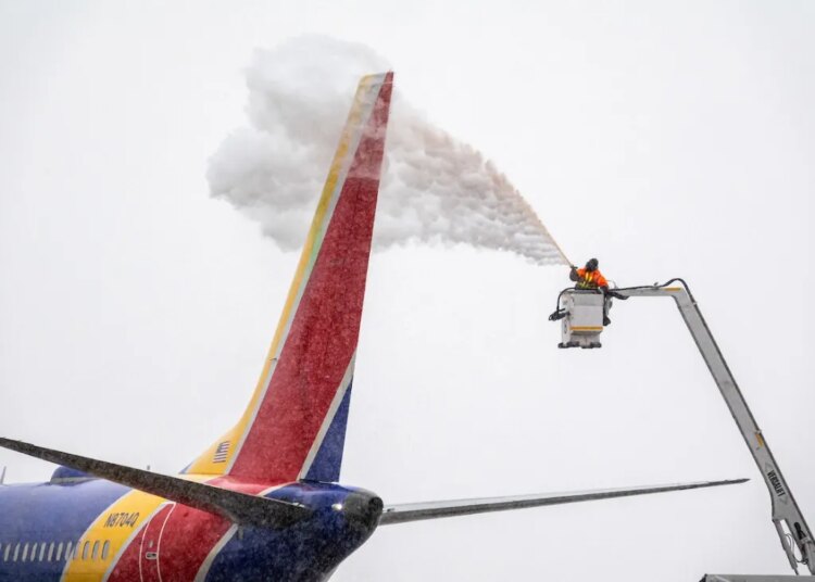 Winter Storm Slams U.S. — Airlines Cancel 10,000+ Flights