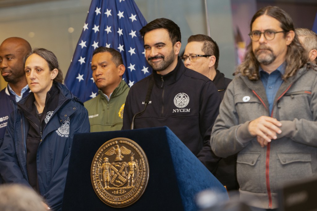 Airlines Cancel Over 7,000 Flights as Blizzard Hits Northeast