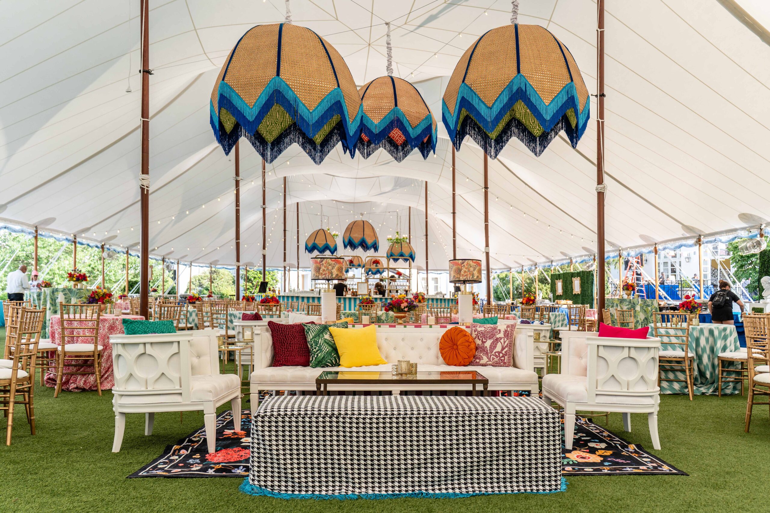 Fifth Street DMC acquires Mosaix Group as it expands into the Carolinas