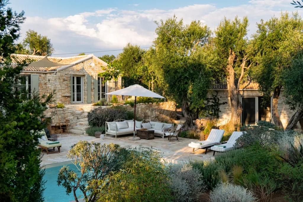 Why One of the Best Villa Operators Refuses to Scale