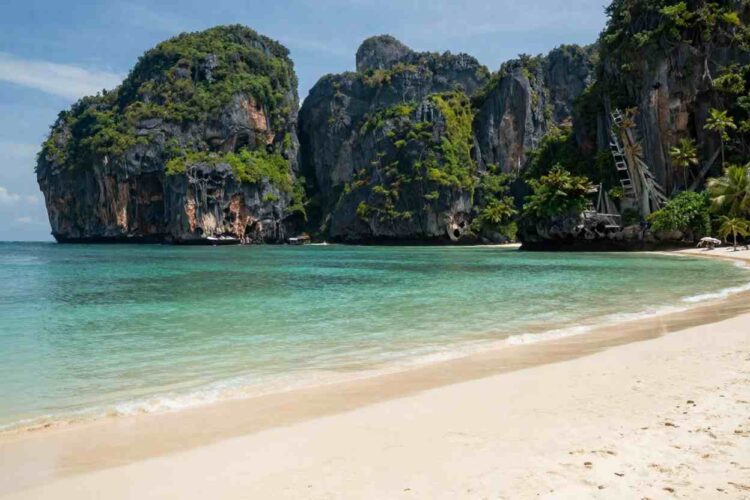 China airlines and tat fares for tourism