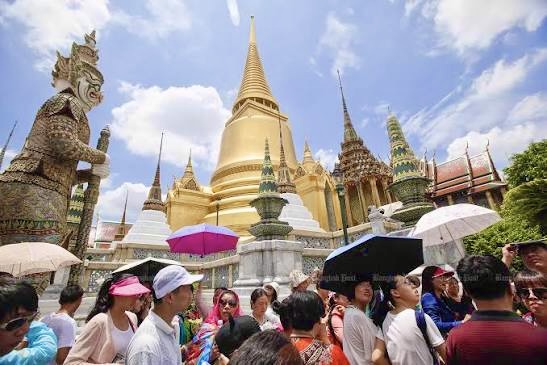 China outbound travel: Thailand soars Japan stalls