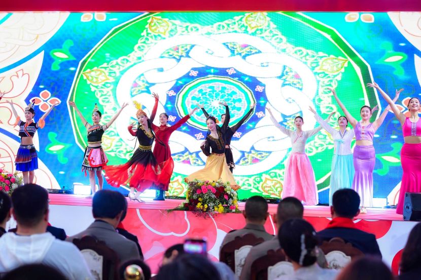 Chinese New Year Festival Ushers in the Year of the Horse, Celebrating Twenty-Two Years of Thai-Chin...