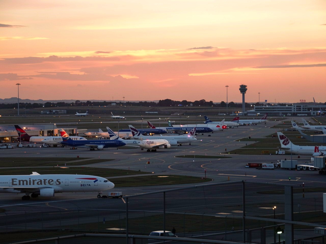 Emirates, british airways, and air france have long been at the forefront of the aviation industry, but in recent years, they, along with other major players like qatar airways, delta, lufthansa,