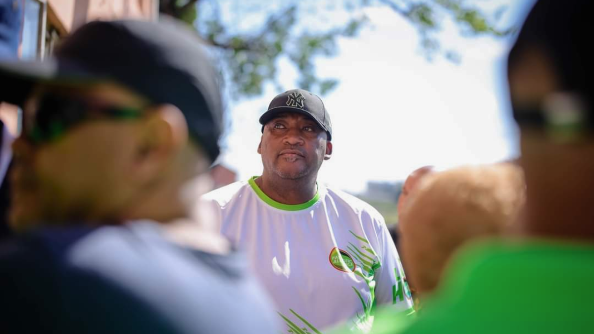 Gayton McKenzie taken to court, and FlySafair cabin crew allegedly ignored during airline sale – New...