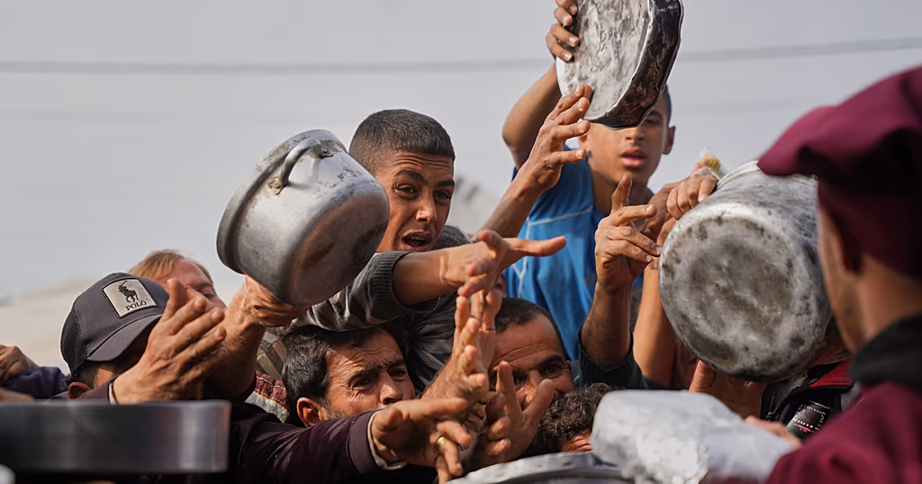 Gazans daily fight for survival amid harsh winter weather