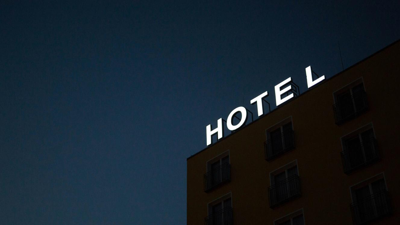 Report flags mounting hospitality challenges