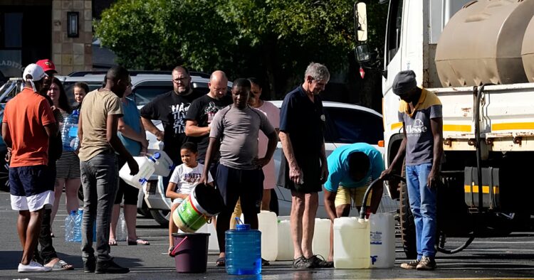 Johannesburg residents protest weeks of dry taps