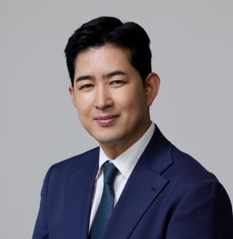 Park Chang-jin, senior deputy spokesperson of the Democratic Party of Korea. [Captured from Park&rsquo;s Facebook page]