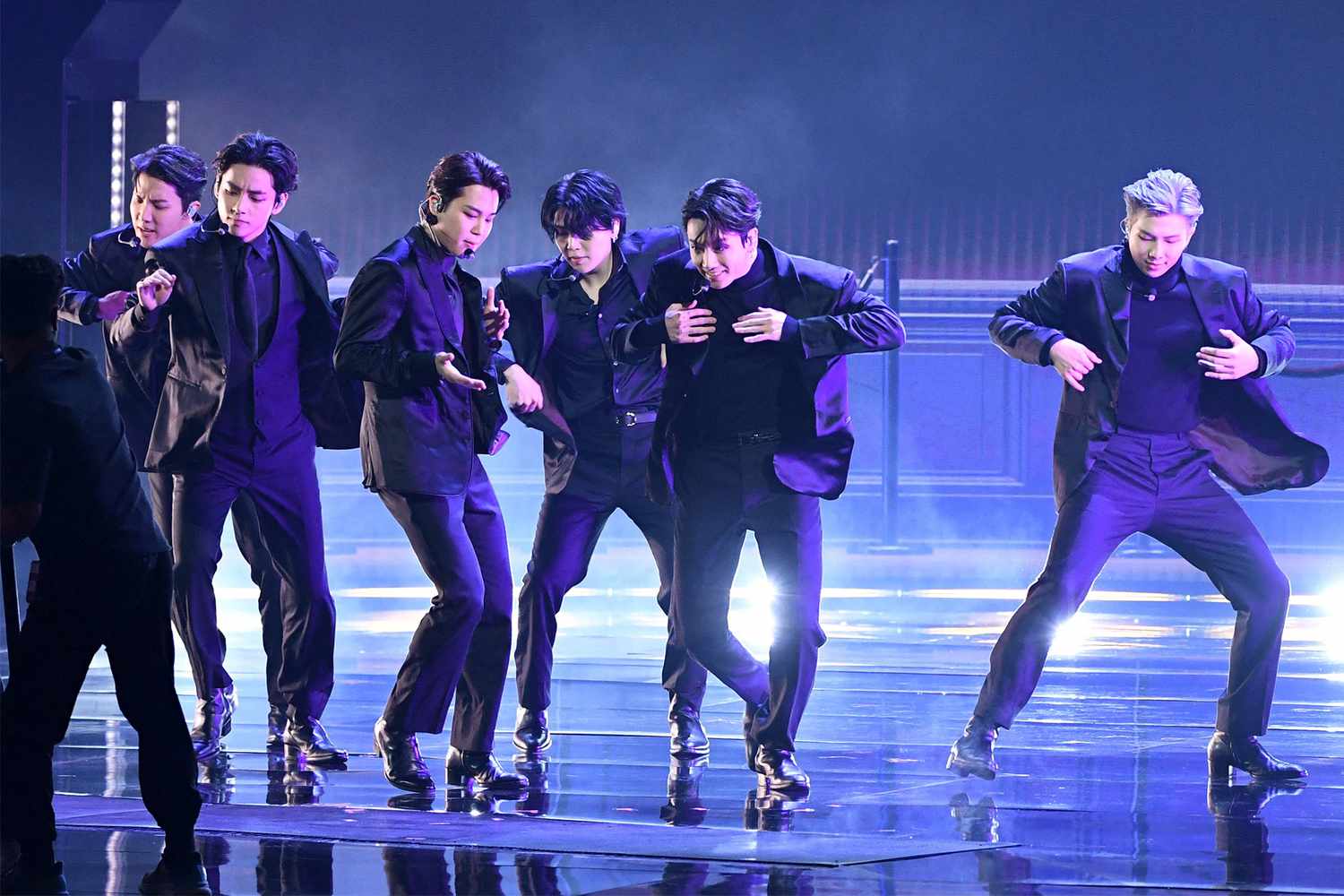 Singapore K-pop Tourism Soars to New Heights: Global Visitors Flock for BTS Concerts, Pop-up Cultura...