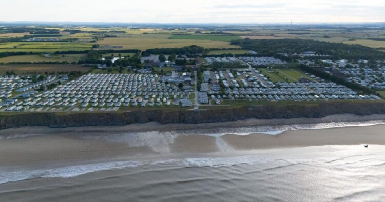 Skirlington Coast Holiday Park wins Booking.com award
