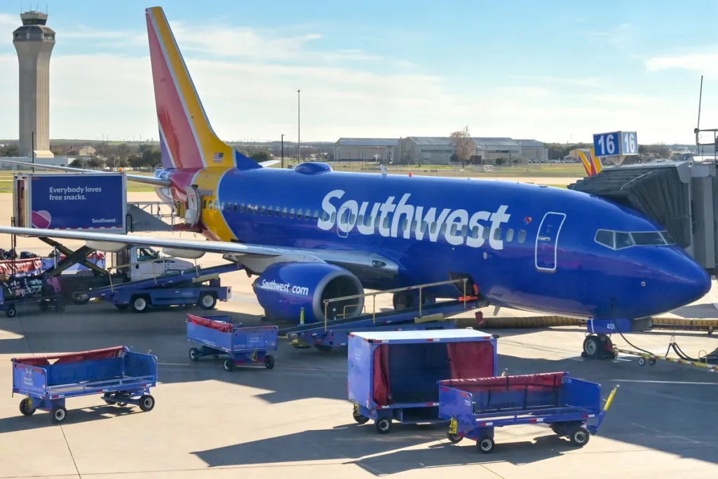 Southwest Airlines Bars Employees From Wearing Smart Glasses: Scoop