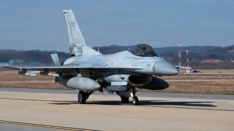 The F-16s of the U.S. and South Korean Air Forces strengthen their interoperability with new exercis...