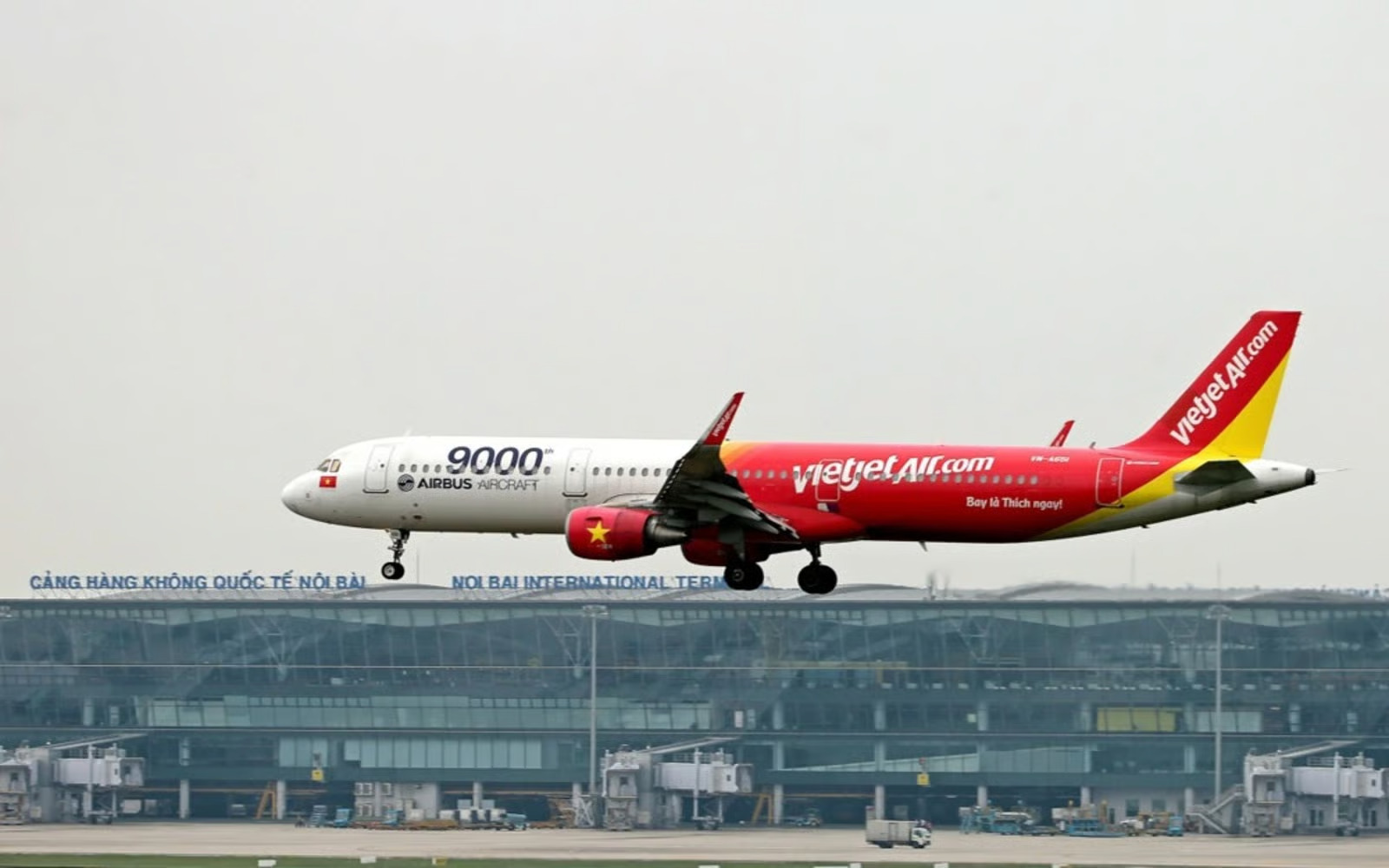 Vietnam Airlines, Vietjet Sign US$14.4B US Aerospace Deals