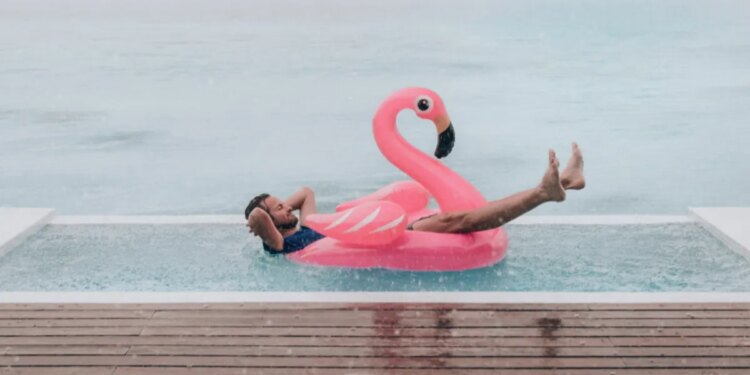 Vrbo partners with WeatherPromise to add weather-guarantee option