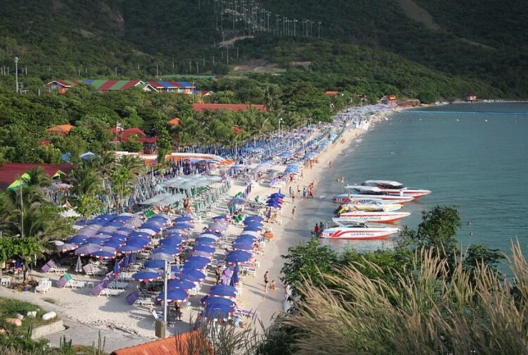 1.2 million unfilled travel jobs hindering EU recovery