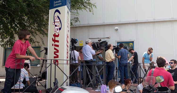 Air Algerie crash: Manslaughter trial for aircraft lessor starts in Paris