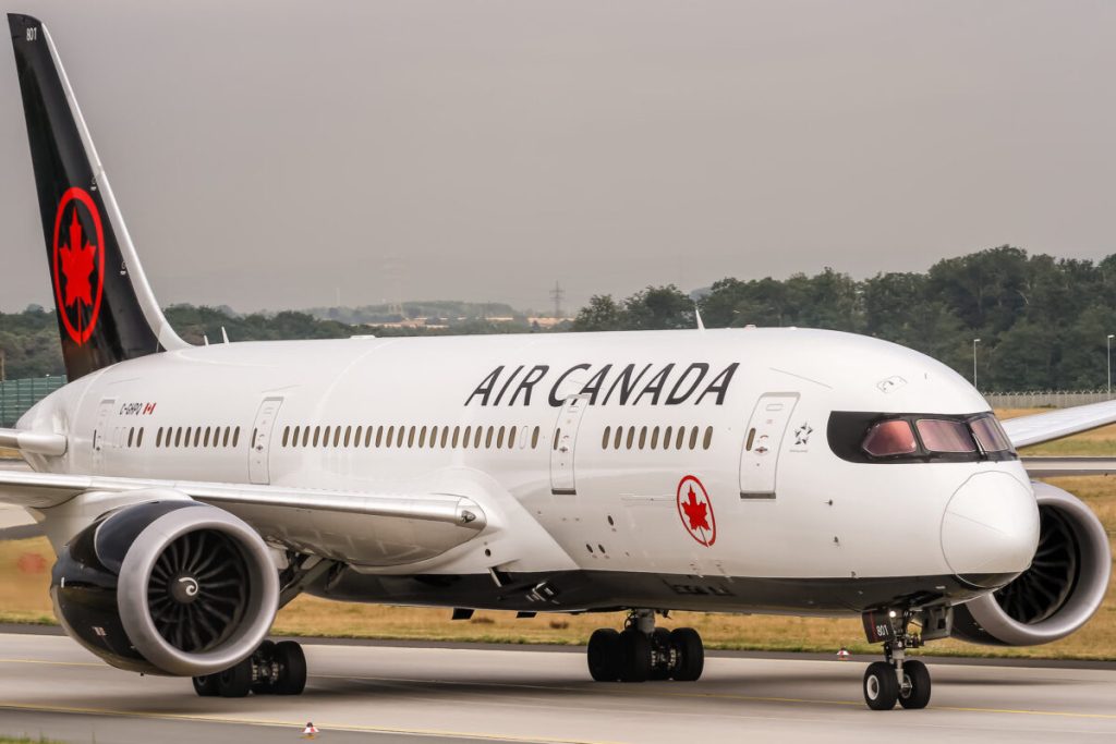 Air Canada CEO to Retire as Backlash to LaGuardia Crash Response Continues