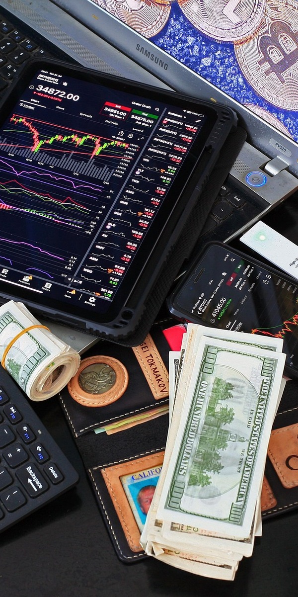 Amadeus IT Group Stock Gains Ground Amid Travel Recovery and Software Licensing Expansion