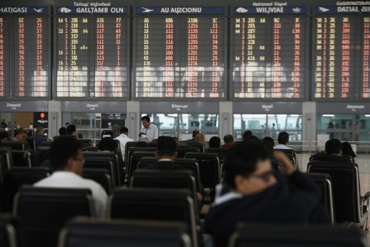 Bahrain, uae, qatar, and kuwait close airspace