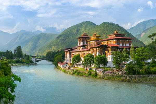 Bhutan’s Ambitious Tourism Growth at Risk as Soaring Aviation Costs and Global Instability Cast a Sh...