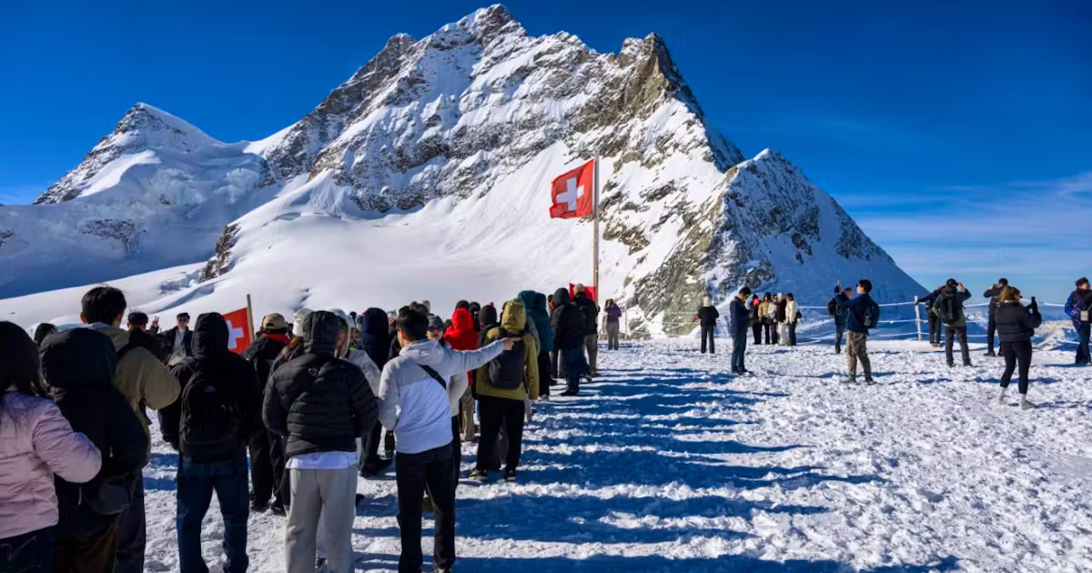 Tourism: Hotel industry records almost 44 million overnight stays