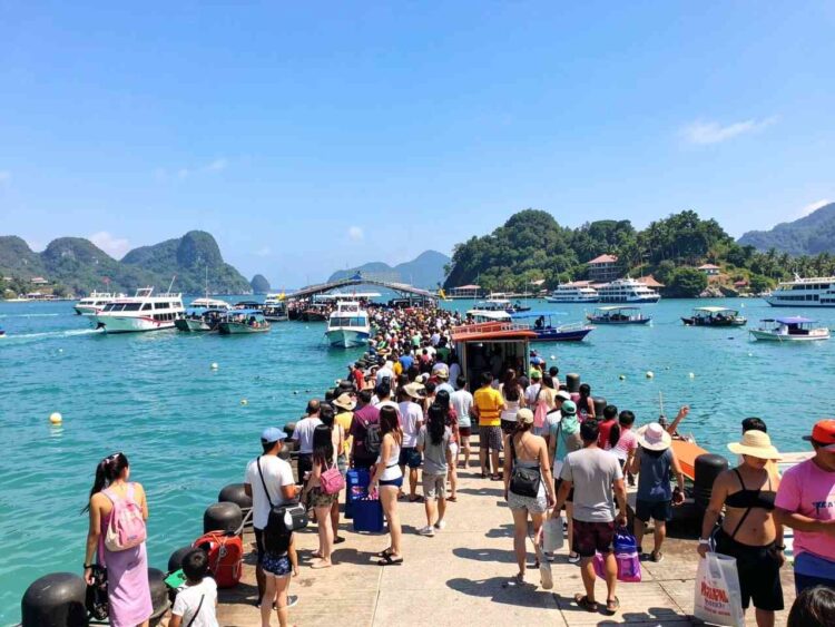China, malaysia and russia are leading a powerful travel resurgence into thailand at a time when global headlines are dominated by economic caution and regional tensions,