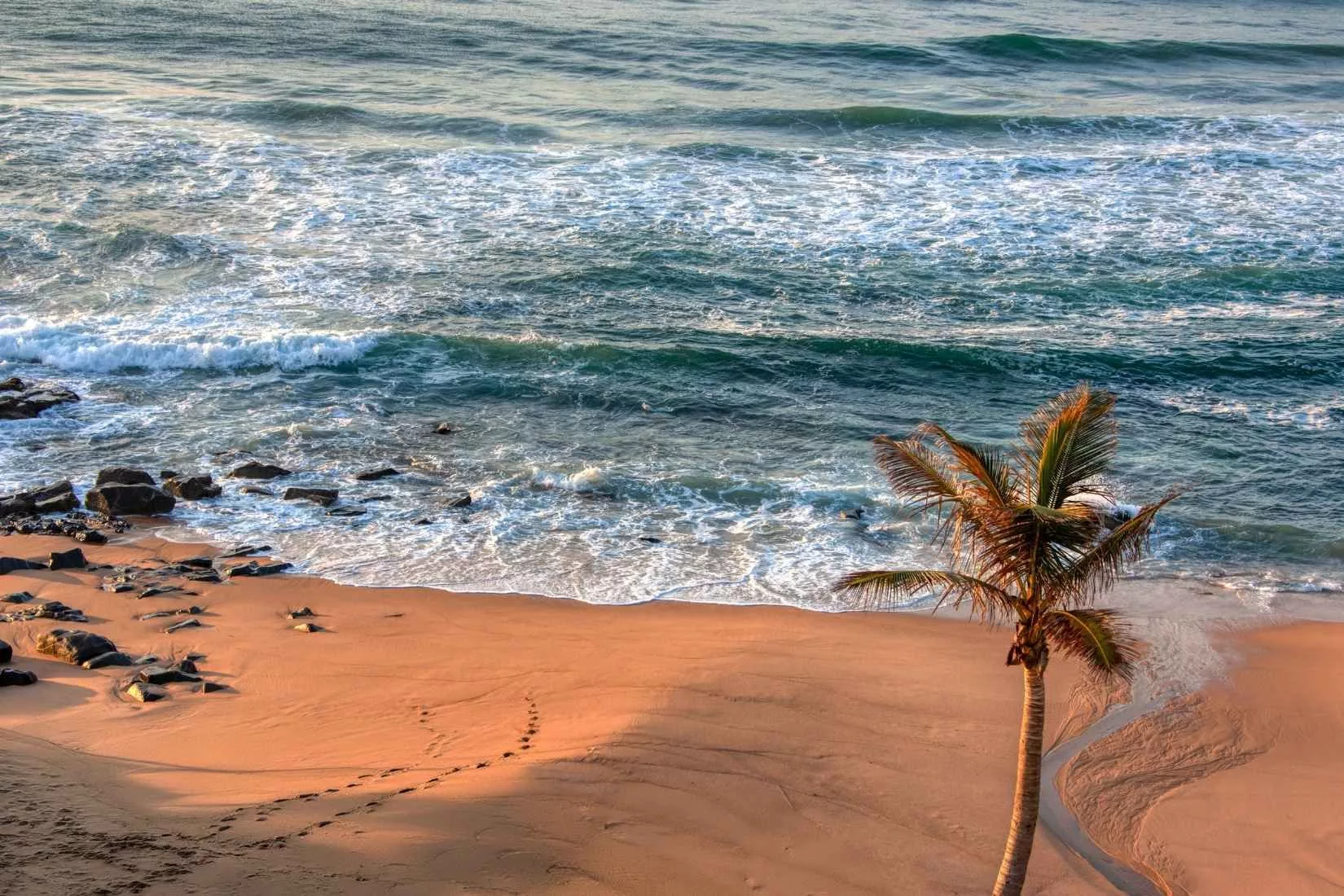 Durban coastline aerial view, Durban beaches water quality update, North Beach Durban swimmers, uShaka Beach Durban shoreline, uMhlanga Main Beach ocean view, Durban Golden Mile beachfront, KwaZulu-Natal Indian Ocean beach scene, Durban lifeguards beach safety, Durban coastal tourism South Africa, Durban beach holiday scenery, Getaway Magazine