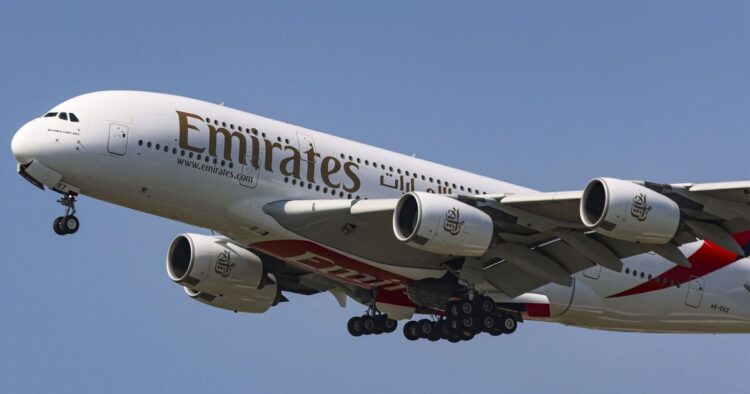 Emirates, Etihad and Flydubai flights update as 1,000s stranded in UAE | World | News