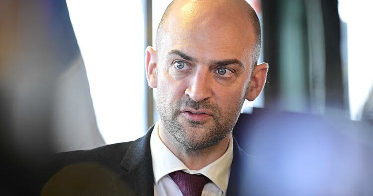 French FM and UN peacekeeping chief discuss CAR peace initiatives