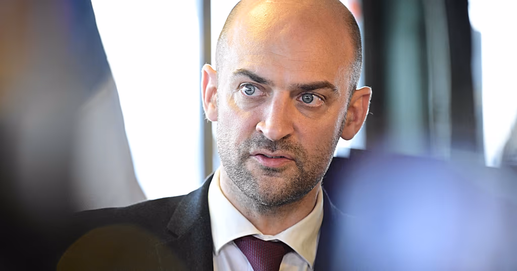 French FM and UN peacekeeping chief discuss CAR peace initiatives