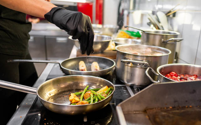 Indian hospitality sector feels heat as US-Iran tensions disrupt LPG supply | TTG Asia