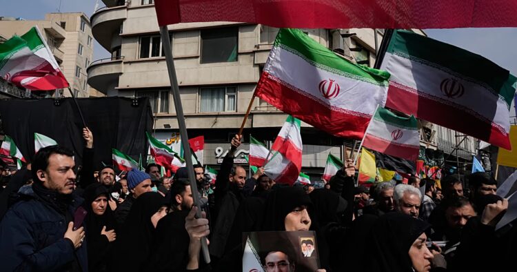 Iran: Funeral procession held in Tehran for military officials